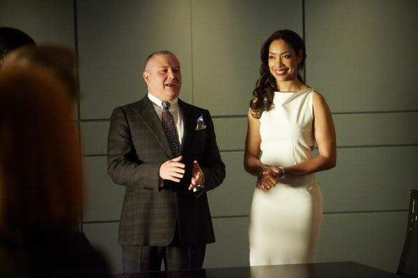 Bild 1 von 4: Der Machtkampf in der Kanzlei verschärft sich, als Edward Darby (Conleth Hill) Jessica (Gina Torres) das Mandat von Ava Hessington entzieht. Die neue Allianz steht bereits unter Spannung, bevor sie richtig begonnen hat.