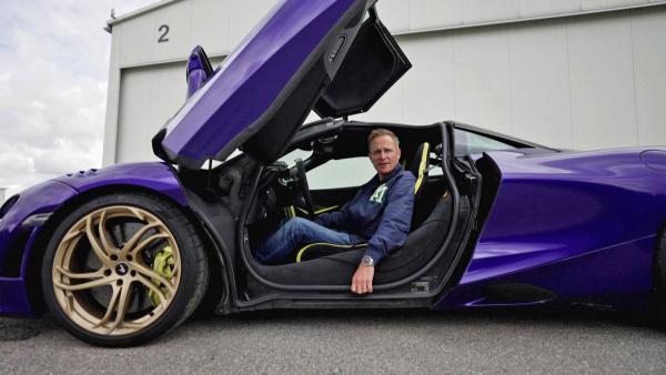 Bild 1 von 4: Matthias Malmedie nimmt den neuen McLaren 750S unter die Lupe