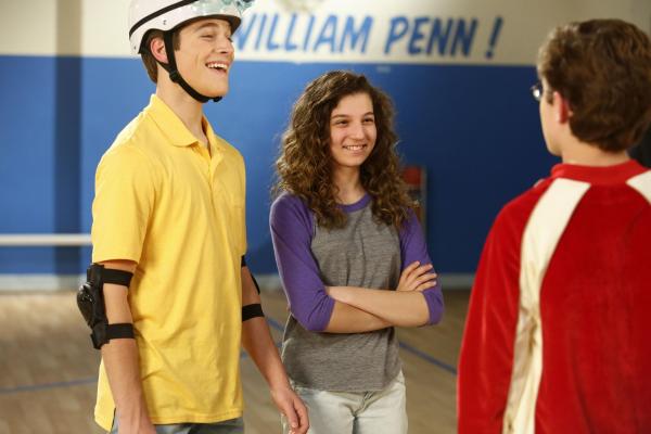 Bild 1 von 10: (v.l.n.r.) Ben (Froy Gutierrez); Emmy Mirsky (Stephanie Katherine Grant); Adam Goldberg (Sean Giambrone)