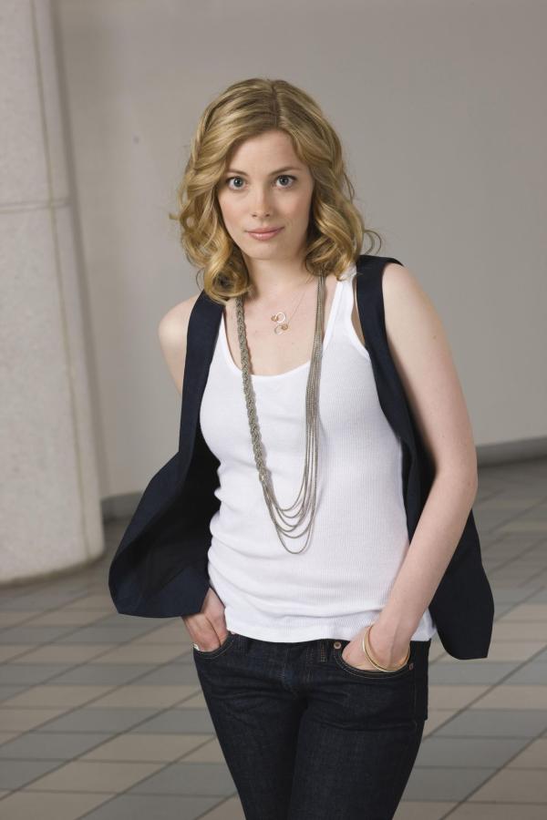 Bild 1 von 29: (1. Staffel) - Besucht das Greendale Community College um ihr Leben wieder auf die Reihe zu bekommen: die frühere Anarchistin Britta Perry (Gillian Jacobs) ...