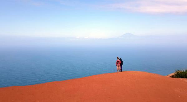 Bild 1 von 5: Blick von La Gomera auf den Teide in Teneriffa, dem höchsten Berg Spaniens.