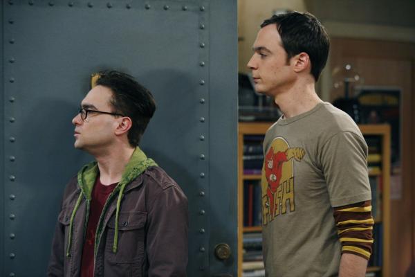 Bild 1 von 24: Das Leben der begnadeten Physiker Leonard (Johnny Galecki, l.) und Sheldon (Jim Parsons, r.) ändert sich schlagartig, als die attraktive Penny in die Nachbarwohnung einzieht ...