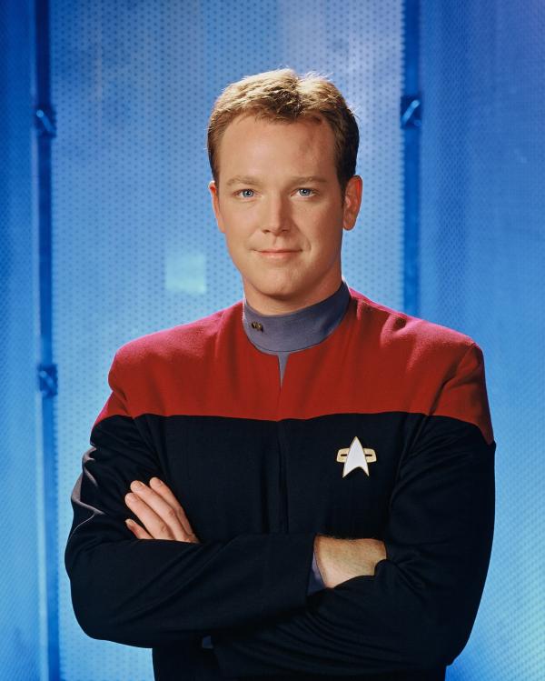 Bild 1 von 14: Tom Paris (Robert Duncan McNeill).