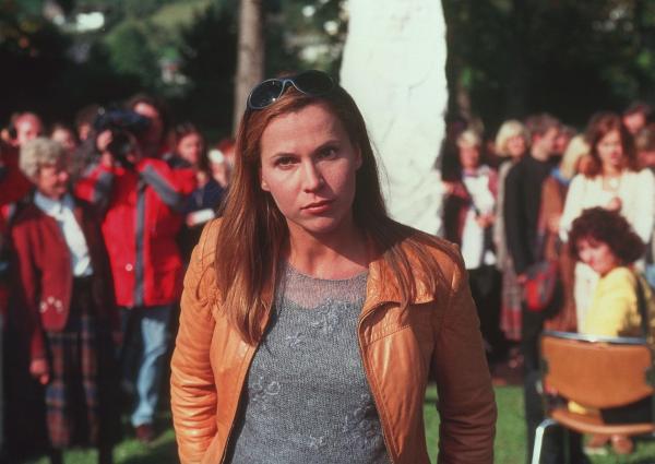 Bild 1 von 8: Im Bild: Doris Schretzmayer (Lisa Engel).