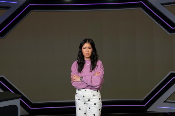 Bild 1 von 6: Die Pandemie ist für viele vorbei - aber für Hunderttausende in Deutschland nicht. Sie kämpfen weiterhin mit schweren Spätfolgen einer Coronainfektion. Besonders belastend ist das Syndrom ME/CFS, das extreme Erschöpfung, kognitive Probleme und Kreislaufstörungen verursacht. Was das für Betroffene bedeutet, welche Ursachen und Behandlungsmöglichkeiten es gibt und warum der Umgang mit Infektionskrankheiten überdacht werden muss - darum geht es in dieser Folge \