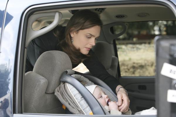 Bild 1 von 9: Dr. Brennan (Emily Deschanel)