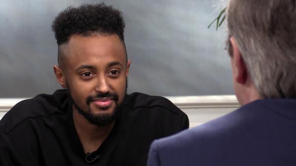 Bild 1 von 1: Henok Worku zu Gast bei Bibel TV Das Gespraech