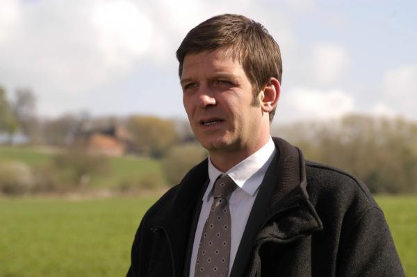 Bild 1 von 7: DS Ben Jones (Jason Hughes).