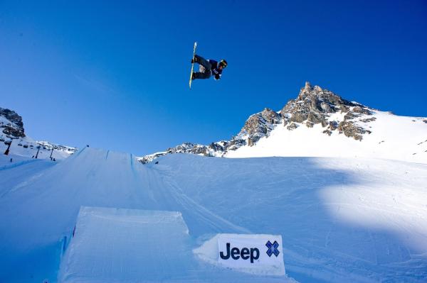 Bild 1 von 26: Beim weltweit größten Actionsport-Event finden Wettwerbe in den Kategorien Snowboard, Ski, Schneemobil, BMX, Skateboard, Rallyefahren, Mountainbike und Moto X statt.