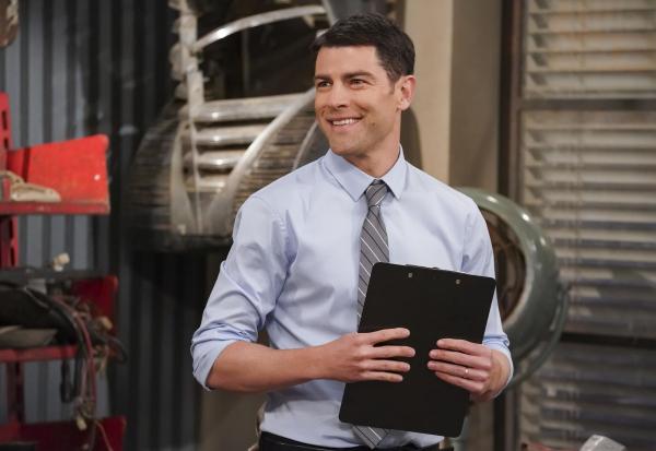 Bild 1 von 14: Dave Johnson (Max Greenfield)