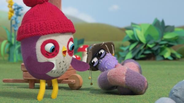 Bild 1 von 3: Beccas Super-Sauer-Power-Limo soll Onkel Nett helfen, seinen Yoga-Knoten zu lösen.