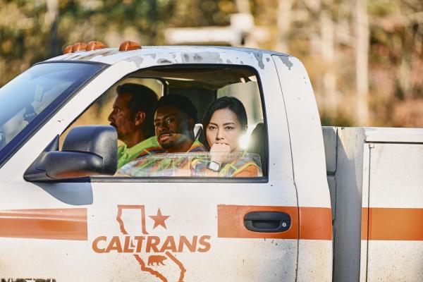Bild 1 von 13: (v.l.n.r.) Russ Taylor (Henry Ian Cusick); Wilt Bozer (Justin Hires); Desi Nguyen (Levy Tran)