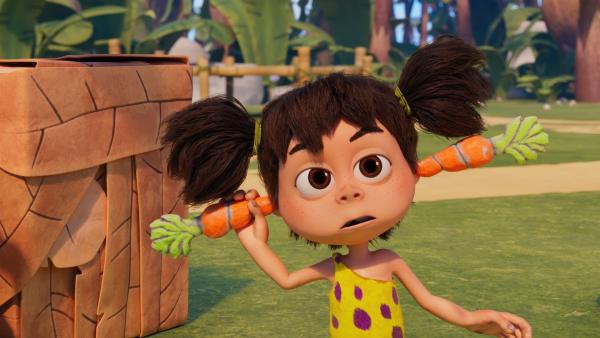 Bild 1 von 4: Gegen den Gesang von Frau Krätzig helfen Lucy Möhrchen in den Öhrchen.