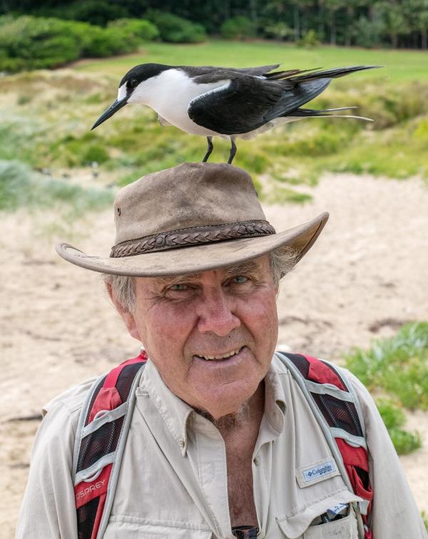 Bild 1 von 27: Im Bild: Ian Hutton liebt die Tiere von Lord Howe und die Tiere lieben ihn.