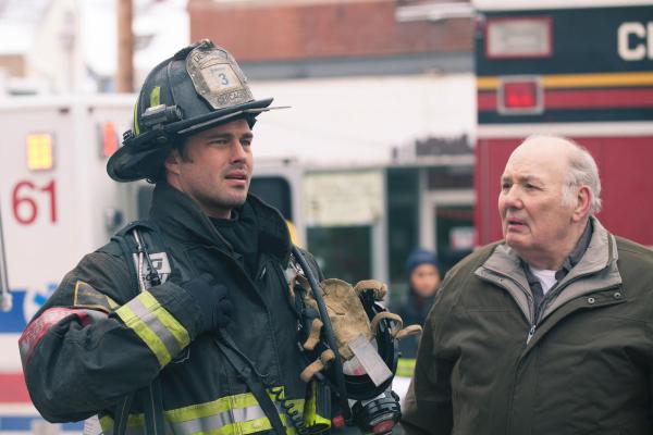 Bild 1 von 8: Chicago Fire Season1 EP Fireworks,Chicago Fire Staffel1 EP Feuerwerke
