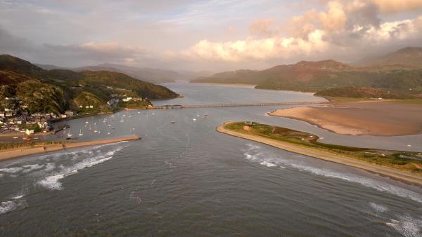 Bild 1 von 4: Der Nationalpark erstreckt sich von den höchsten Bergen in Wales bis hinab an die Meeresküste.