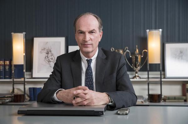 Bild 1 von 8: Markus Gellert (Herbert Knaup)