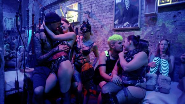 Bild 1 von 8: One Night at KitKat.