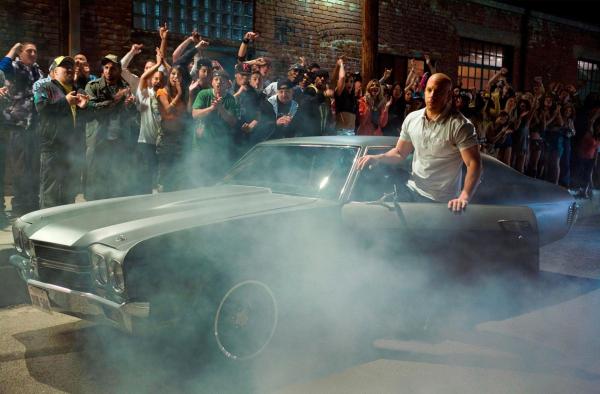 Bild 1 von 22: Stellt sich Dom (Vin Diesel) wirklich der Polizei und geht für mehrere Jahre in den Knast?