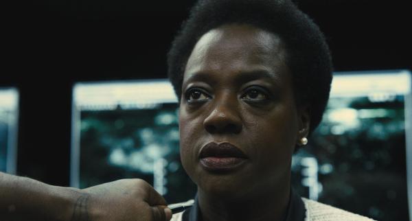 Bild 1 von 8: Amanda Waller (Viola Davis)