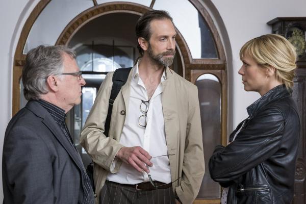 Bild 1 von 5: (v.l.n.r.) Hajo Trautzschke (Andreas Schmidt-Schaller); Georg Jacobi (Alexander Wüst); Ina Zimmermann (Melanie Marschke)