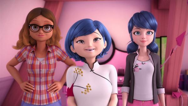 Bild 1 von 3: Als Mylenes Vater Fred seine Rolle also Pantomime bei einem Theaterstück verliert, macht sich Hawk Moth dessen Wut zunutze und verwandelt ihn in den Mimen, einen stummen Bösewicht mit dem Plan, Paris zu zerstören. Unterdessen löscht Marinette versehentlich ein Video von Ladybug, das Alya für ihren Blog gemacht hat.