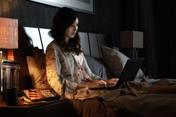 Bild 1 von 8: Henny (Gemma Chan)