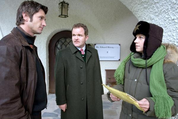 Bild 1 von 18: Im Bild (v.li.): Andreas Kiendl (Klaus Lechner), Cornelius Obonya (Georg Hörzig), Kristina Sprenger (Karin Kofler).