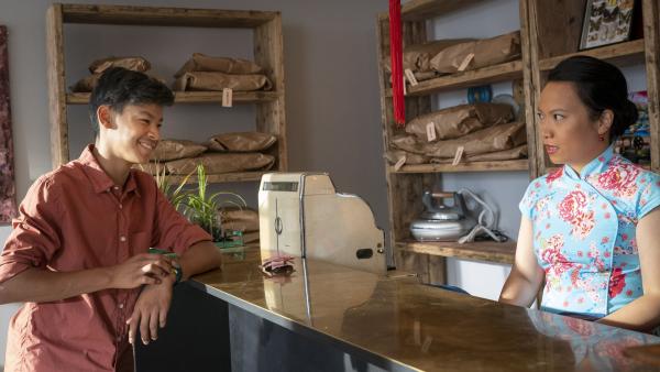 Bild 1 von 6: Jet (Sheldon) und seine Mutter Camly sprechen sich aus.