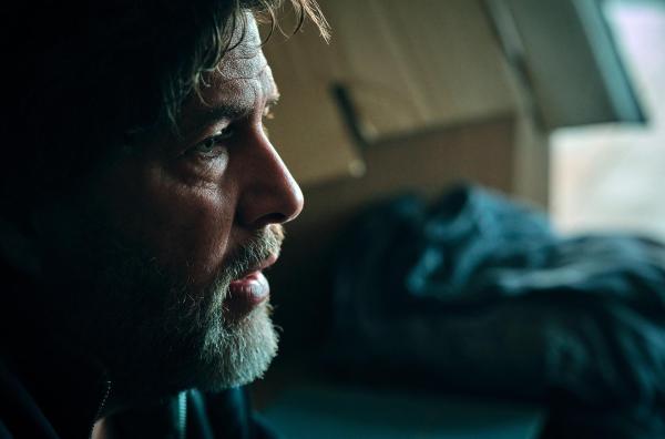 Bild 1 von 25: Im Bild: Soll er sich noch weiter in den Fall hineinziehen lassen? Friedemann Berg (Hans-Jochen Wagner) zögert.