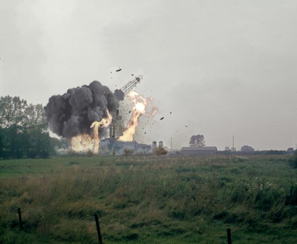 Bild 1 von 4: Die Suche nach dem schwarzen Gold führt Juli 1969 bei Lenzen zur Katastrophe.