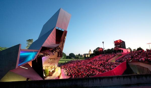 Bild 1 von 5: Im Bild: Konzert Sommernachtsgala im Wolkenturm, Grafenegg.
