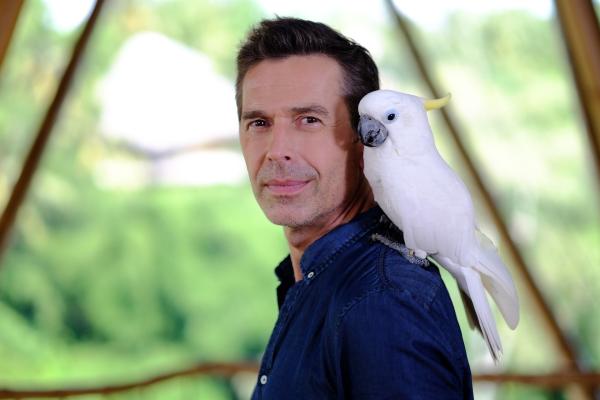 Bild 1 von 3: Dirk Steffens dreht für \