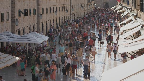 Bild 1 von 7: Die Besuchermengen in der Altstadt von Dubrovnik sollen besser verteilt werden.