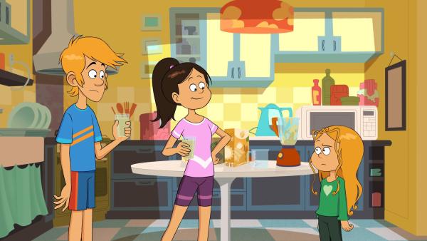 Bild 1 von 3: Marine ist sauer: Wendy und Max machen schon morgens Sport!