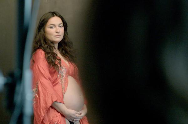 Bild 1 von 5: Die Dokumentation entmystifiziert die hartnäckigsten Muttermythen und stellt sie humorvoll der historischen Realität gegenüber.