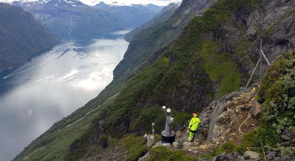Bild 1 von 5: Die Storfjordens Venner, \