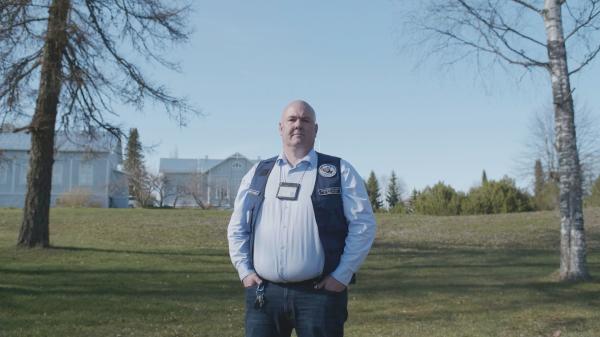 Bild 1 von 12: Aki Saarinen arbeitete einst selbst in einem klassischen Hochsicherheitsgefängnis, er kennt den Unterschied und steht voll und ganz hinter dem offenen Konzept.