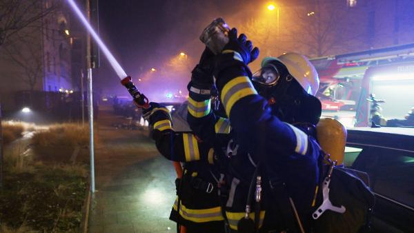 Bild 1 von 3: Bei der Feuerwehr München herrscht Ausnahmezustand: Die bayerische Metropole feiert Silvester und sorgt damit für einen Einsatz nach dem nächsten.