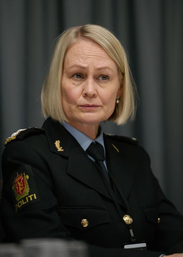 Bild 1 von 8: Polizeichefin (Ingunn Beate Øyen)