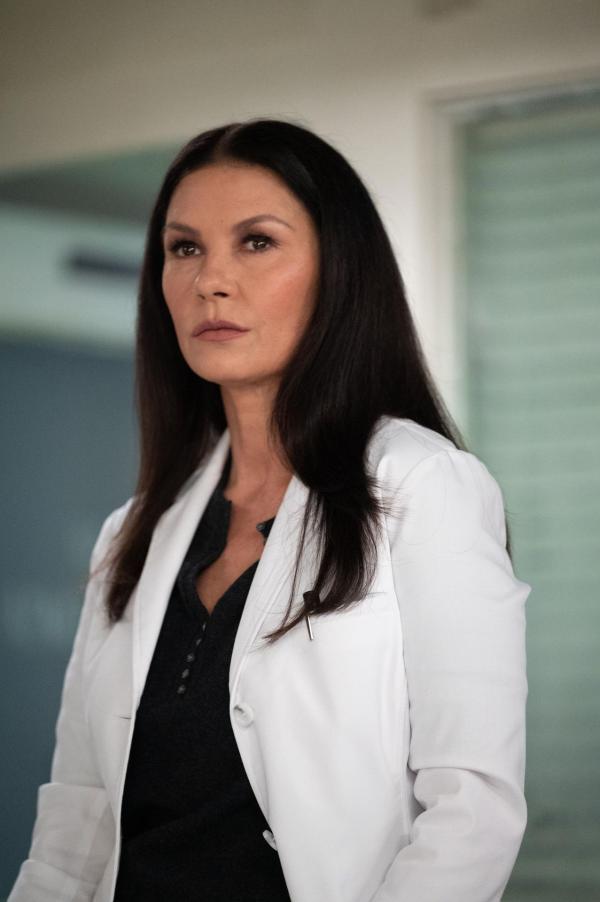 Bild 1 von 14: Dr. Vivian Capshaw (Catherine Zeta-Jones)