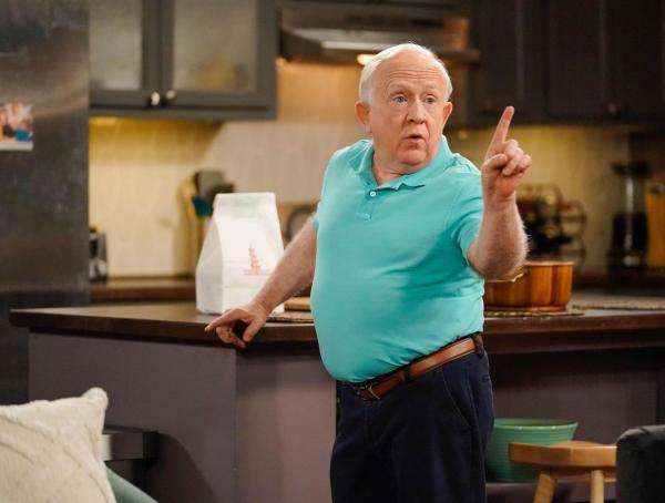 Bild 1 von 12: Phil (Leslie Jordan)