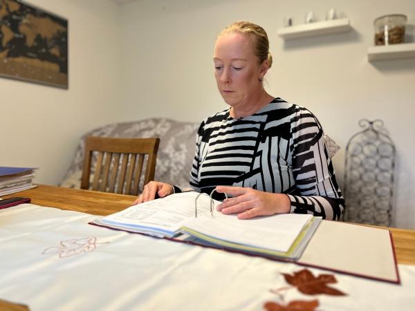 Bild 1 von 4: Mandy Mewes war viele Jahre Gutverdienerin. Heute muss sie jeden Euro zweimal umdrehen.