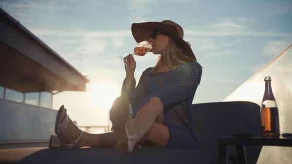 Bild 1 von 8: Claudia Sandler