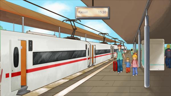 Bild 1 von 5: Mama (l.), Conni (r.) und Jakob (r.) am Bahnhof.