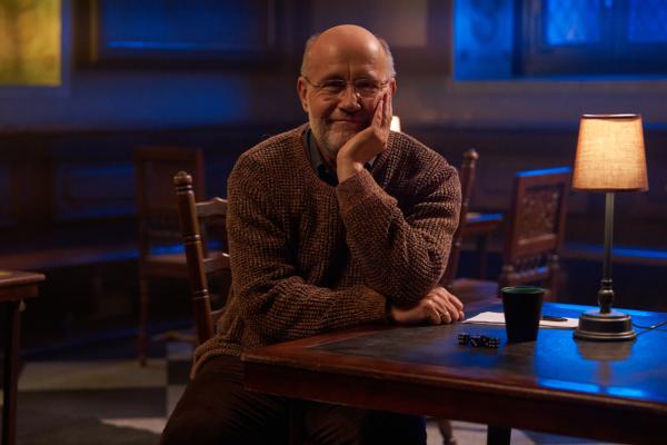 Bild 1 von 9: Harald Lesch geht der Frage nach, ob unser Leben einem Glückspiel gleicht, oder ob es doch so etwas wie ein Schicksal gibt.