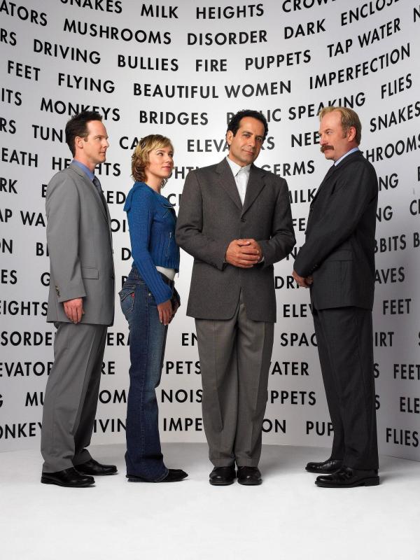Bild 1 von 3: Im Bild (v.li.): Jason Gray-Stanford (Lt. Randall Disher), Traylor Howard (Natalie Teeger), Tony Shalhoub (Adrian Monk), Ted Levine (Capt. Leland Stottlemeyer).