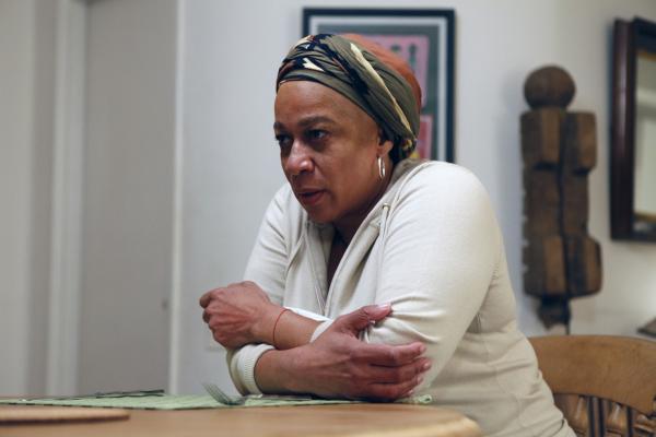 Bild 1 von 6: S. Epatha Merkerson as Det. Anita Van Buren -- NBC