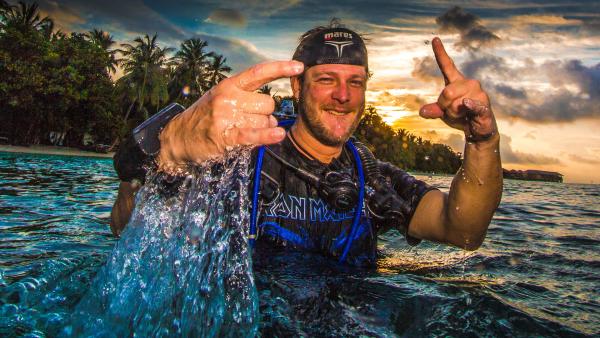 Bild 1 von 15: Florian Huber, Archäologe und Forschungstaucher, hat es sich zur Lebensaufgabe gemacht, die Geheimnisse der Unterwasserwelt zu lüften.