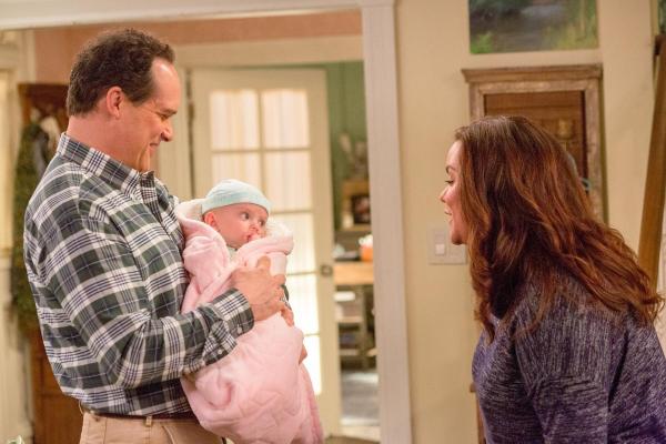 Bild 1 von 4: Im Bild: Diedrich Bader (Greg Otto), Katy Mixon (Katie Otto).